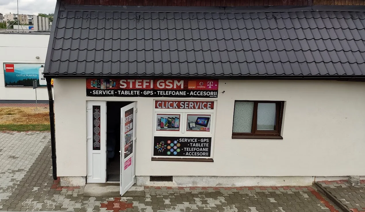 Magazinul Stefi GSM din Luduș, cu firma roșie Service · Tablete · GPS · Telefoane · Accesorii